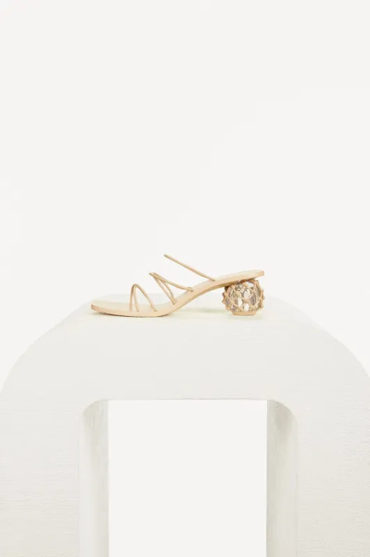 KELLY SANDAL - SAND sold by cult gaia