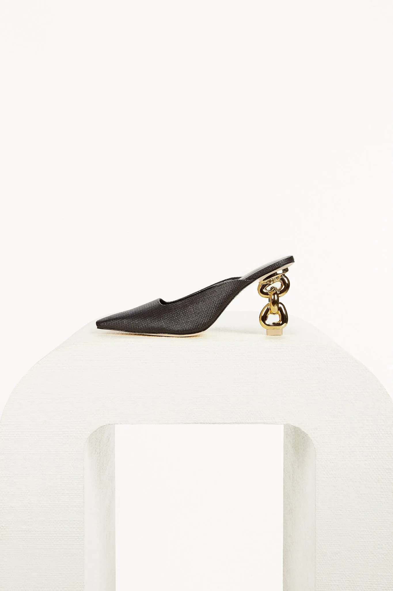 HARLOW MULE - BLACK sold by cult gaia