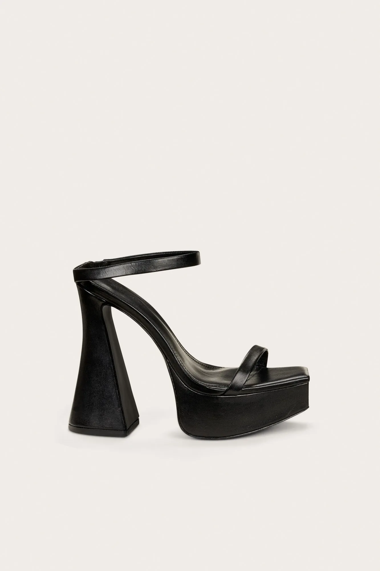 LINDA PLATFORM - BLACK sold by Cult Gaia
