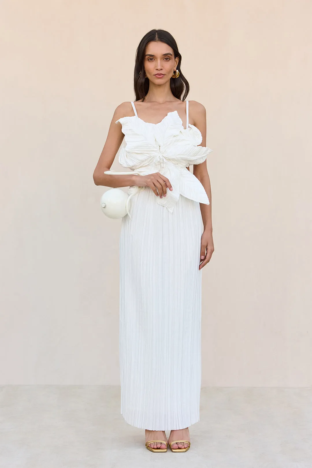 HESTRA GOWN - OFF WHITE sold by Cult Gaia product image thumbnail 2