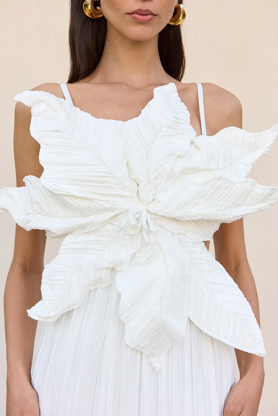 HESTRA GOWN - OFF WHITE sold by Cult Gaia product image thumbnail 3
