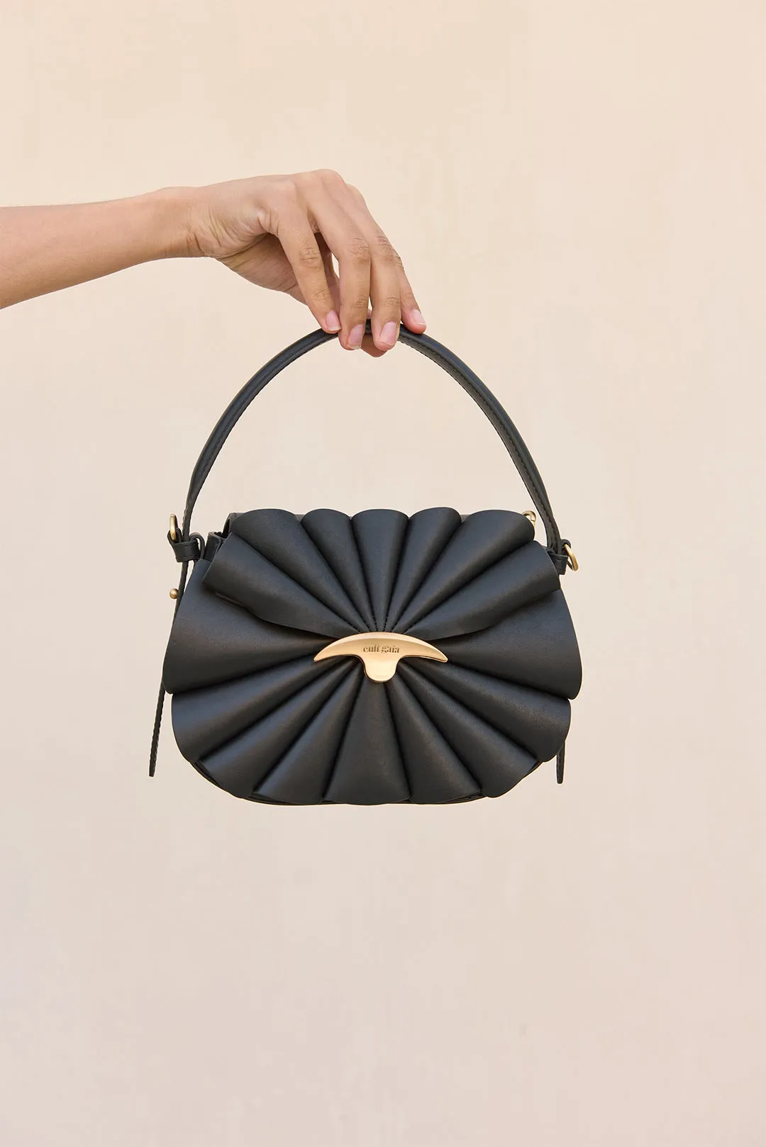 JANINE CROSSBODY BAG - BLACK sold by Cult Gaia product image thumbnail 4