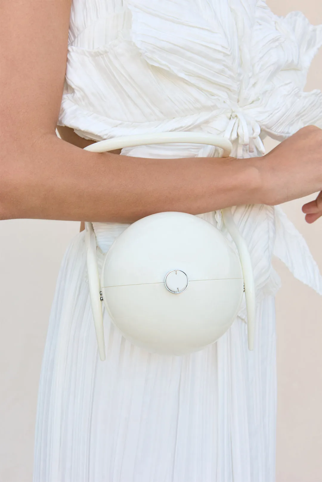 PEARL BAG - WHITE sold by Cult Gaia product image thumbnail 2