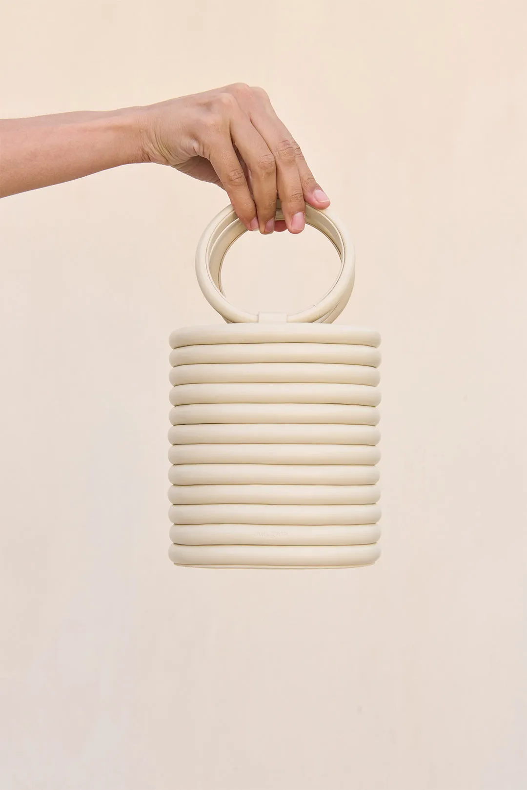 YASMINA TOP HANDLE - OFF WHITE sold by Cult Gaia product image thumbnail 4