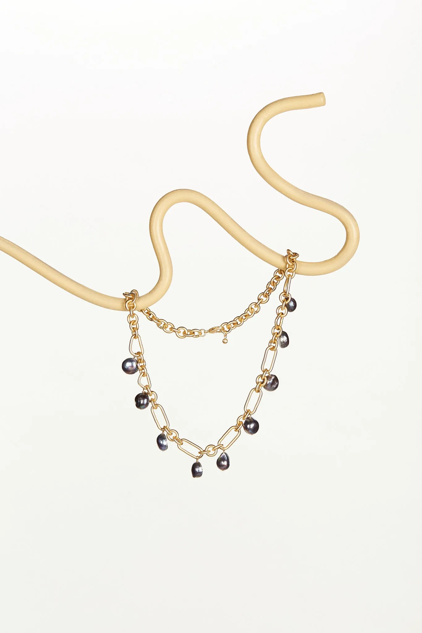 ANNA NECKLACE - BLACK PEARL sold by cult gaia product image thumbnail 2