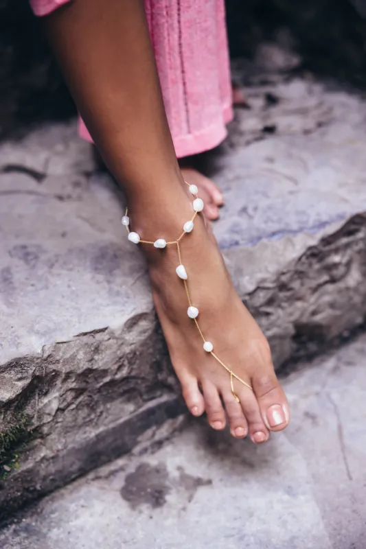 PERLA ANKLET - PEARL sold by cult gaia