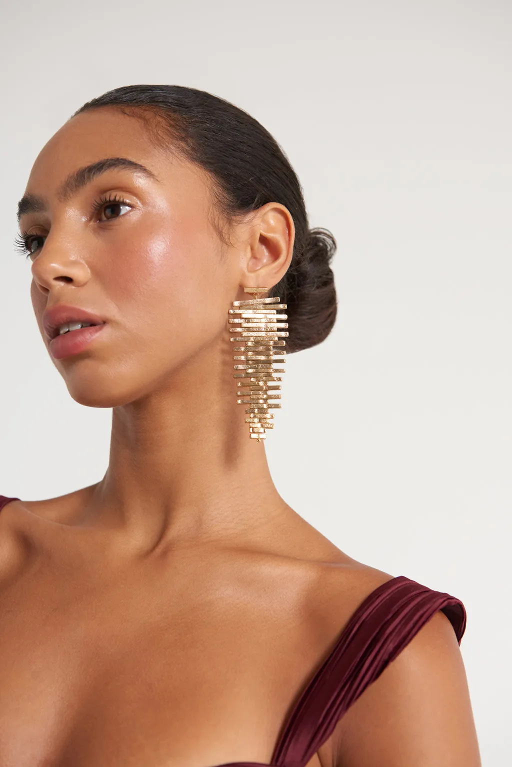 VITA EARRING - GOLD sold by cult gaia product image thumbnail 3