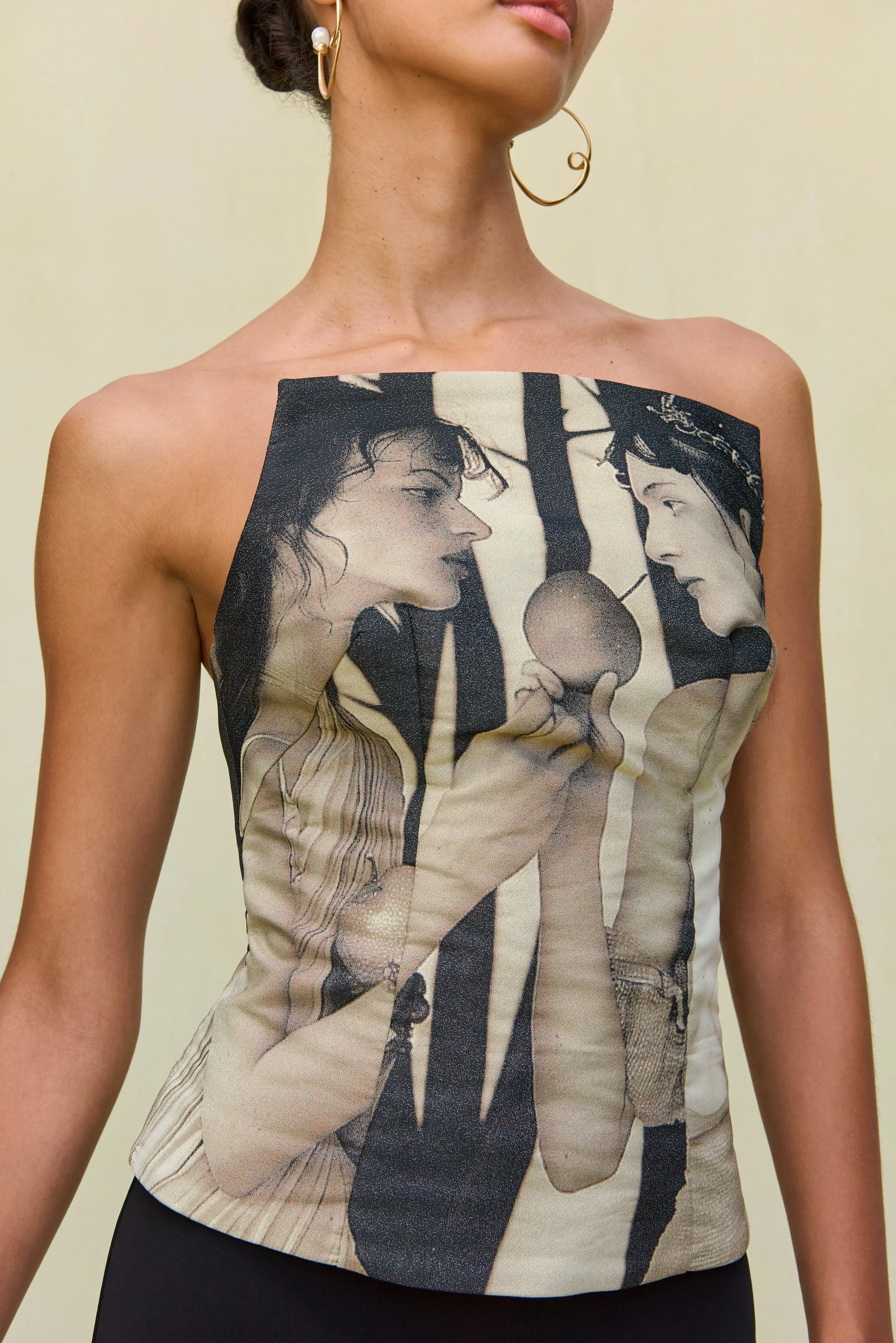 BRYCE TOP - PORTRAIT MULTI sold by Cult Gaia