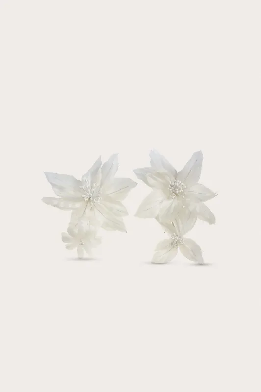 LAUREL EARRING - ANTIQUE WHITE sold by Cult Gaia