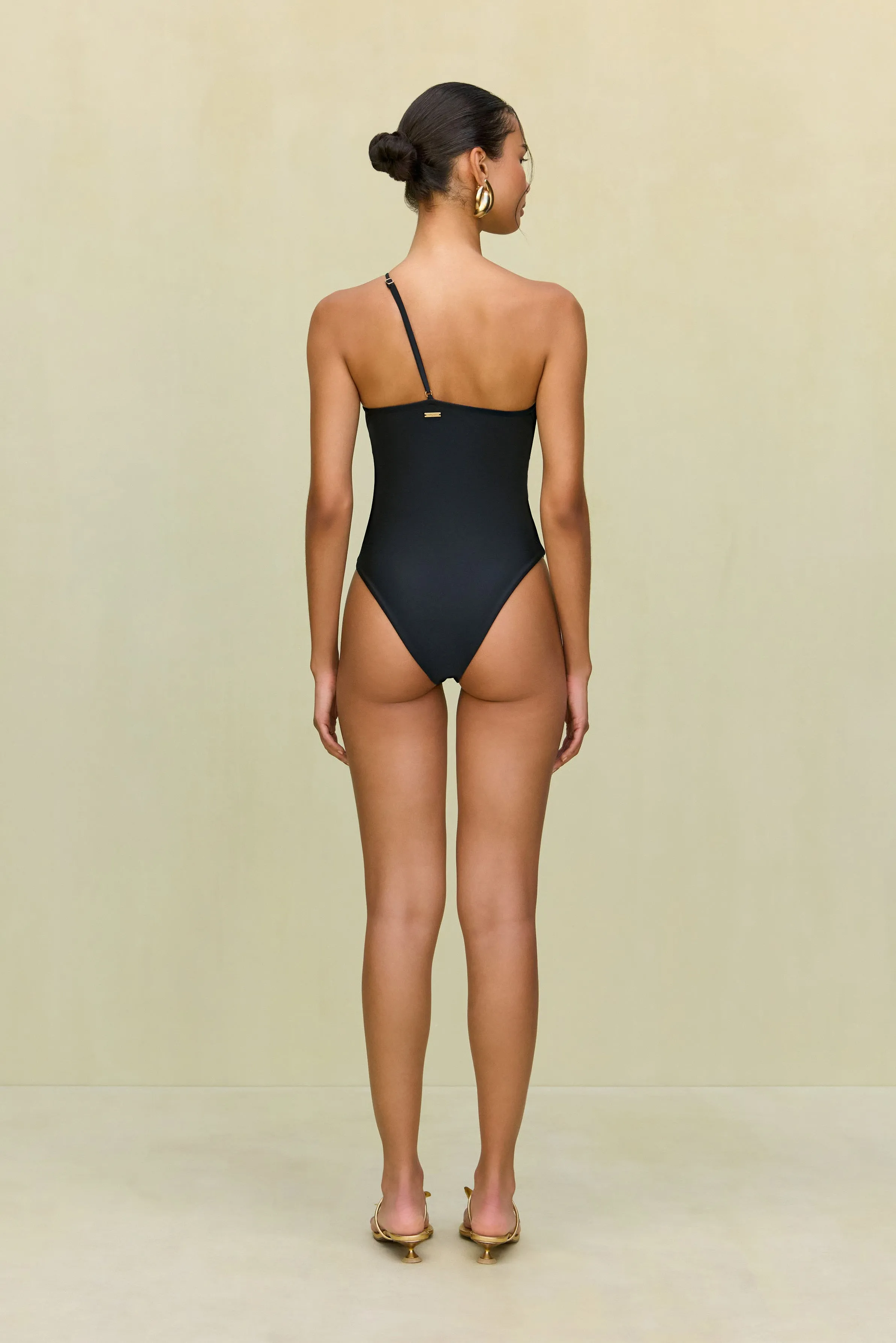 DESI ONE PIECE - BLACK sold by Cult Gaia product image thumbnail 5