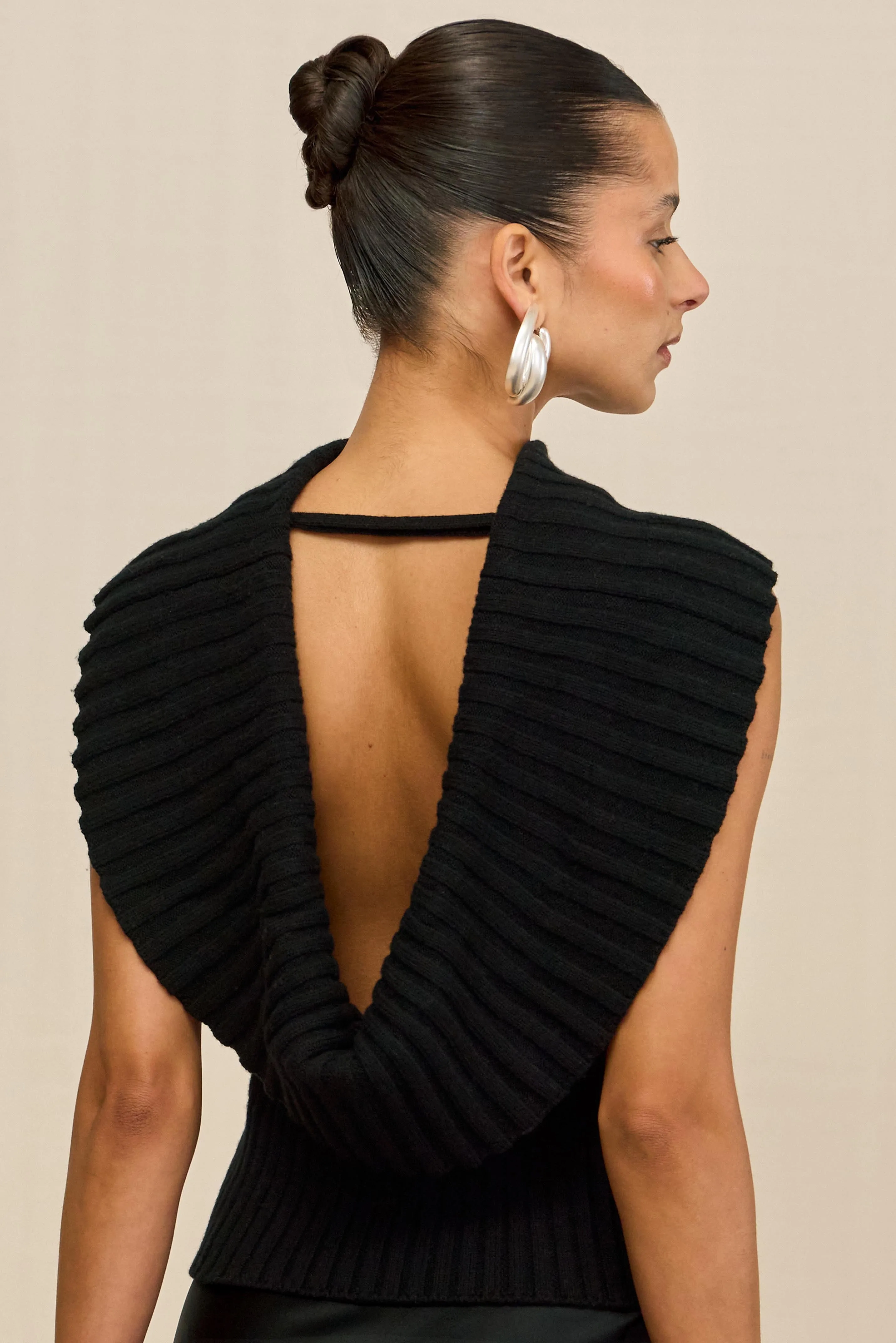 CHEN TOP - BLACK sold by Cult Gaia product image thumbnail 2