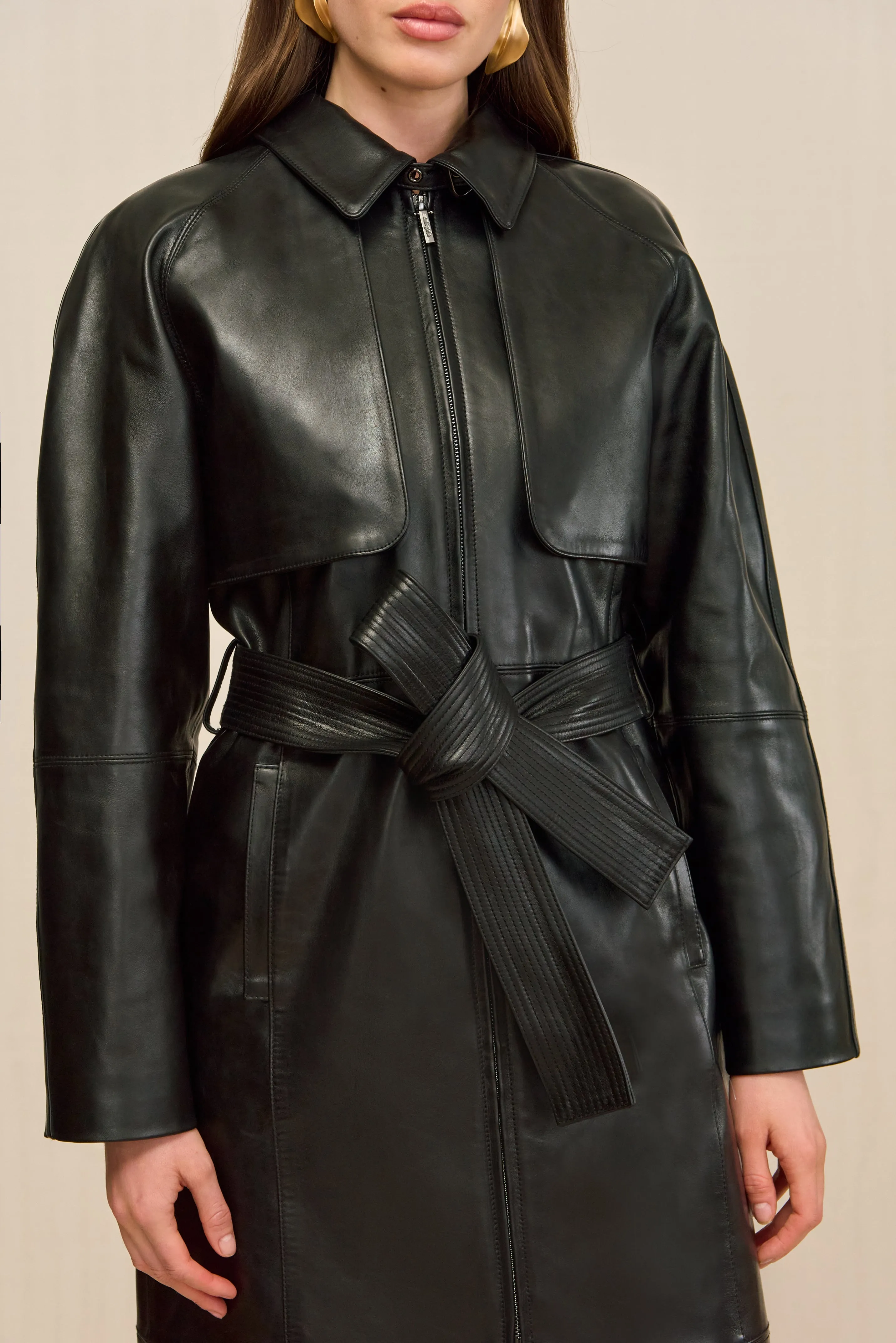 HAMMER TRENCH COAT - BLACK sold by Cult Gaia product image thumbnail 3