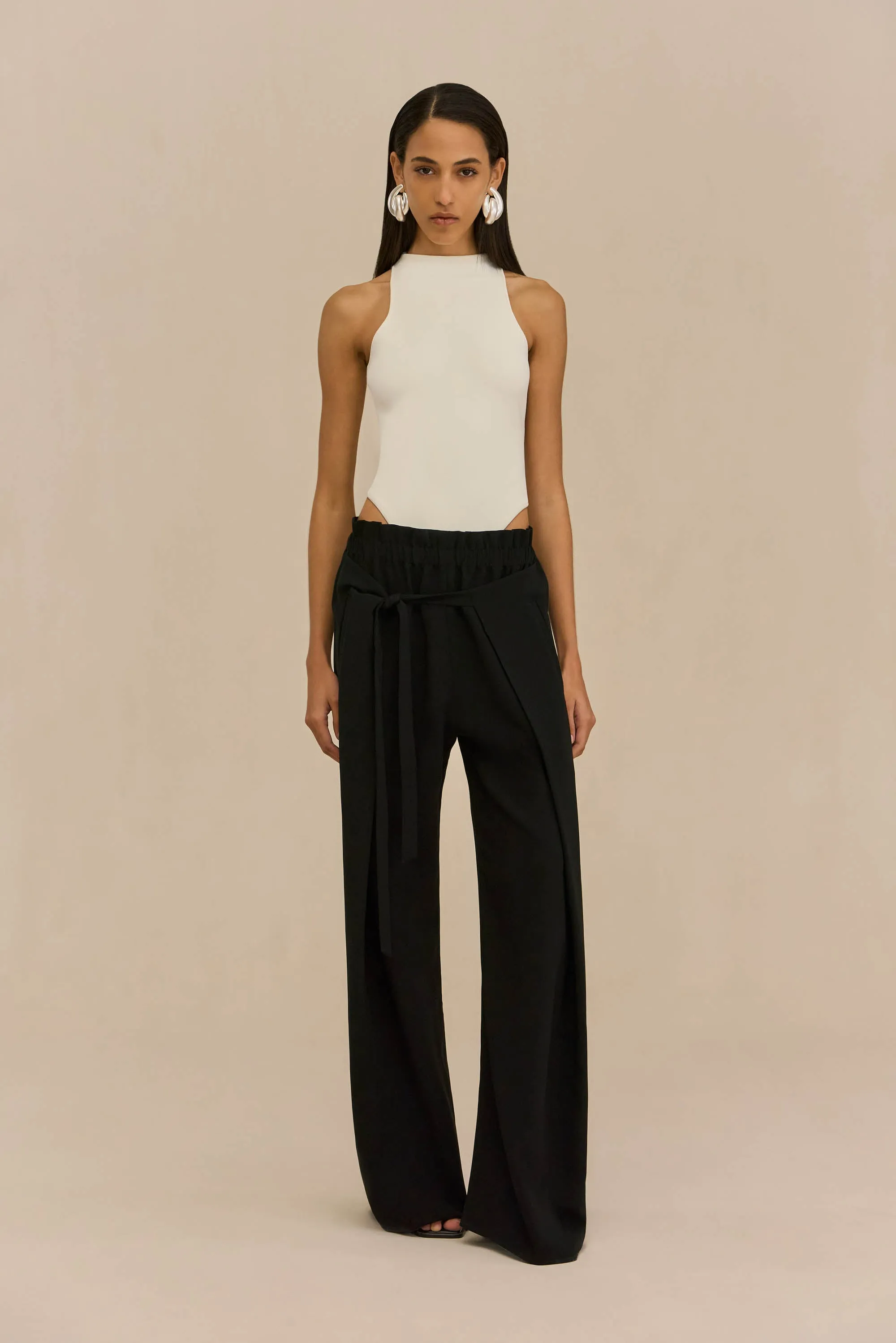 NAOMI PANT - BLACK sold by Cult Gaia