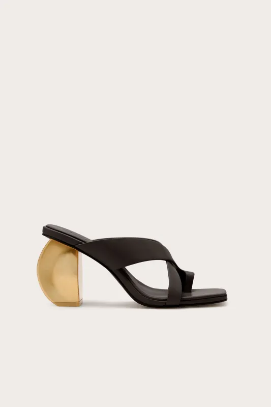 NINA SANDAL - BLACK sold by Cult Gaia