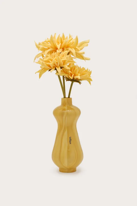 DEE DEE CLUTCH - CORNSILK MULTI sold by Cult Gaia