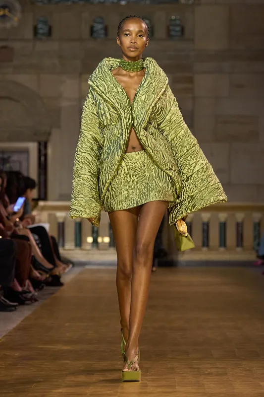 RYLEE JACKET - CHIVE made by Cult Gaia