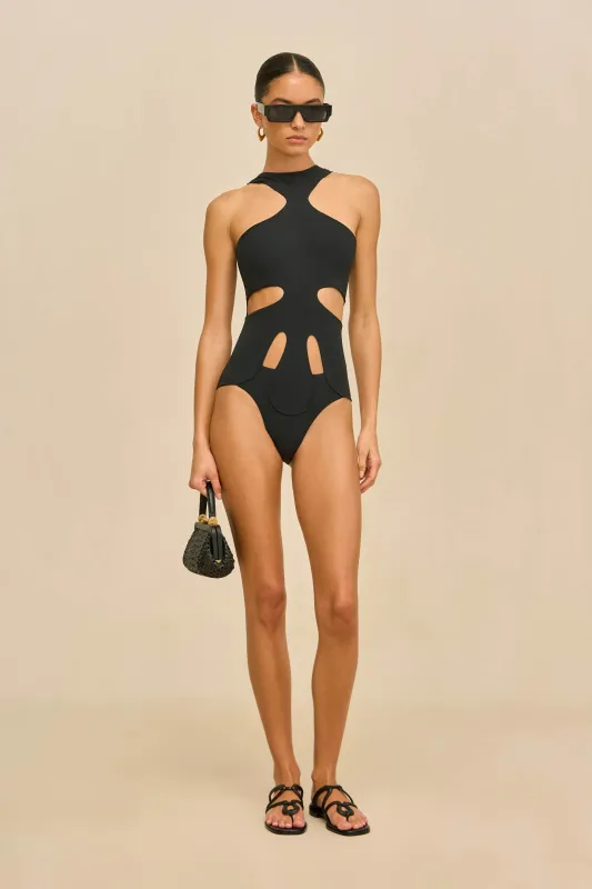 NOVELLA ONE PIECE - BLACK made by Cult Gaia