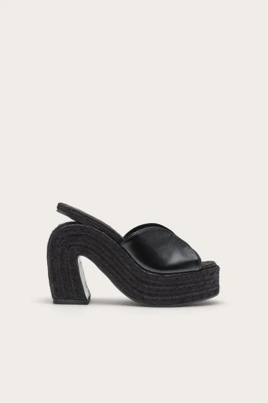 PHOEBE PLATFORM SANDAL - BLACK made by Cult Gaia