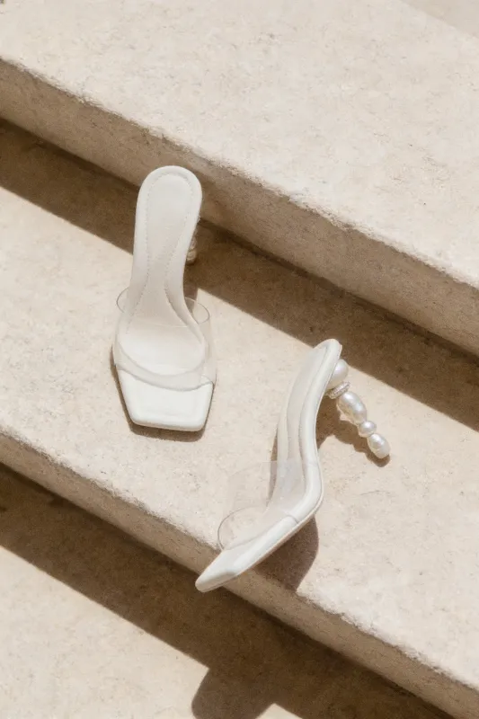 MAHINA PEARL SANDAL - ANTIQUE WHITE made by Cult Gaia