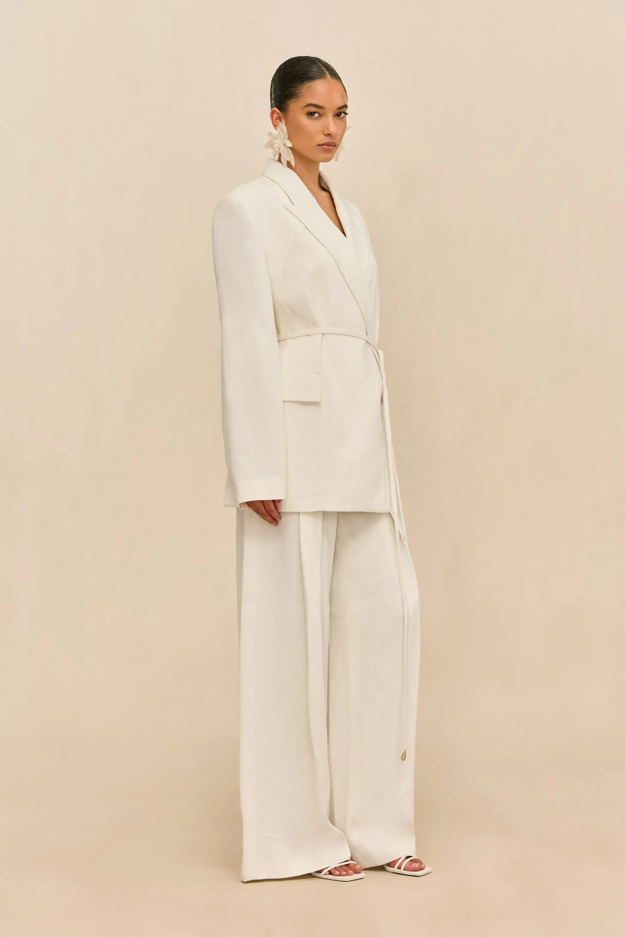 FARIM BLAZER - OFF WHITE sold by Cult Gaia product image thumbnail 5