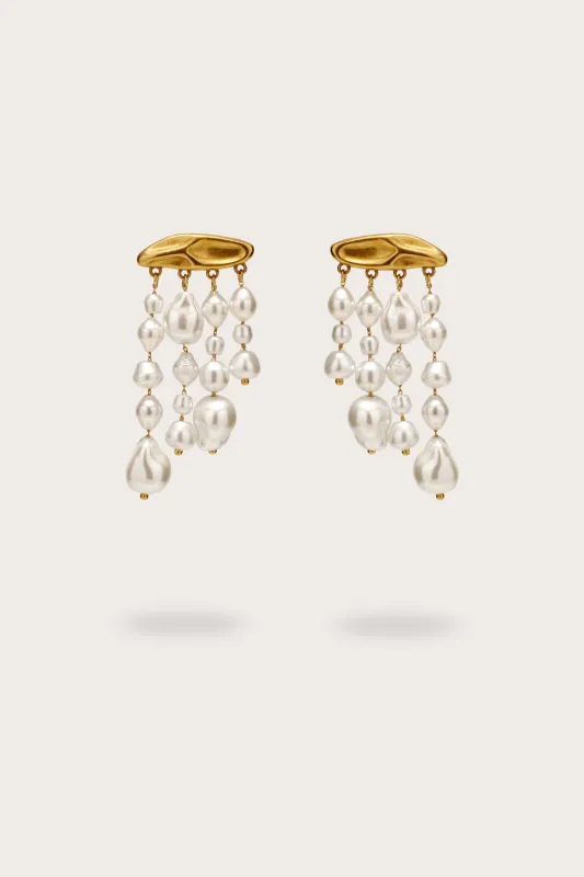 SHIVA EARRING - PEARL made by Cult Gaia