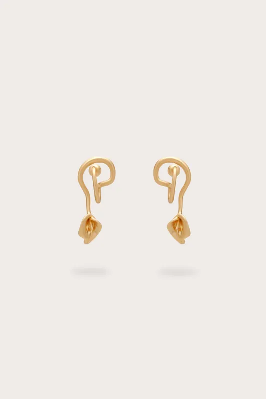 CALLA WAVY EARRING - BRUSHED BRASS made by Cult Gaia