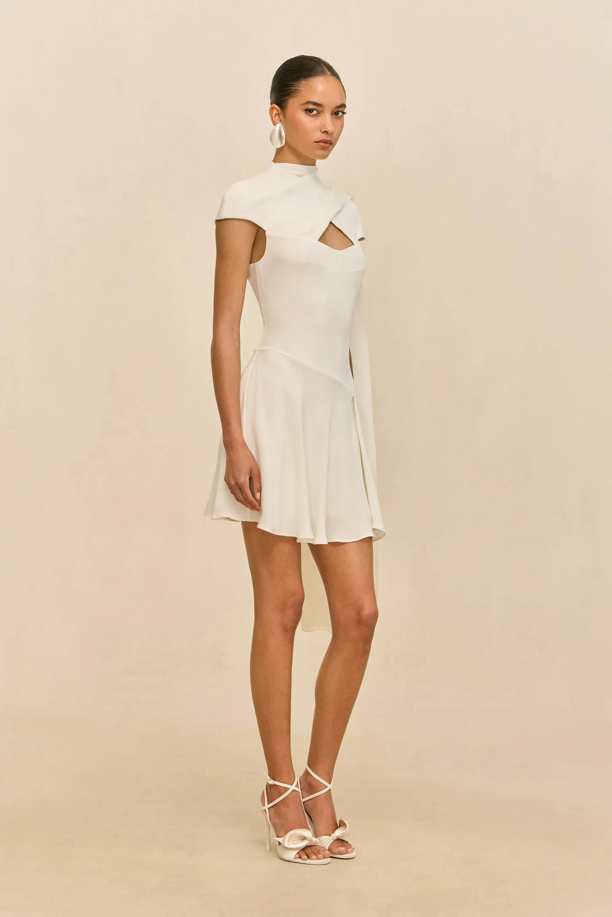 STEELE DRESS - OFF WHITE sold by Cult Gaia product image thumbnail 4