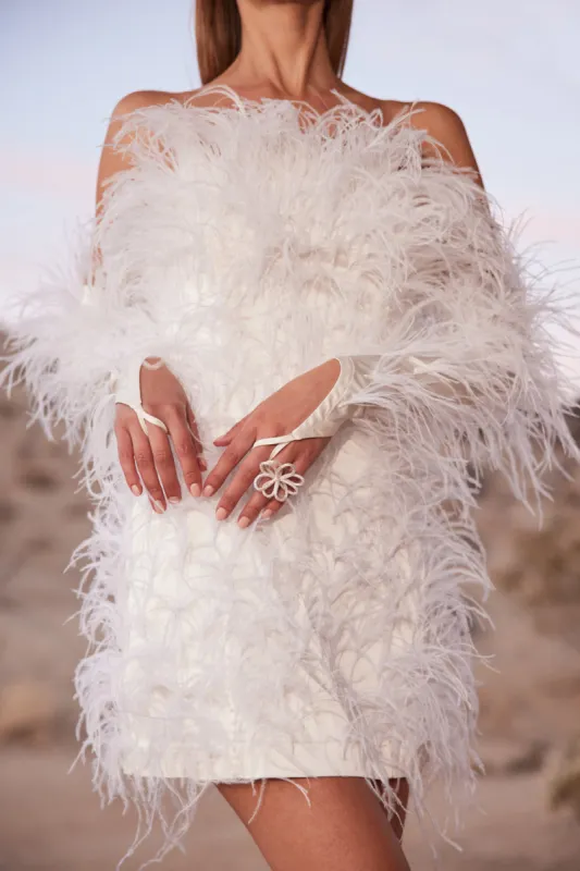 GAIA'S FEATHER GLOVES - OFF WHITE sold by cult gaia