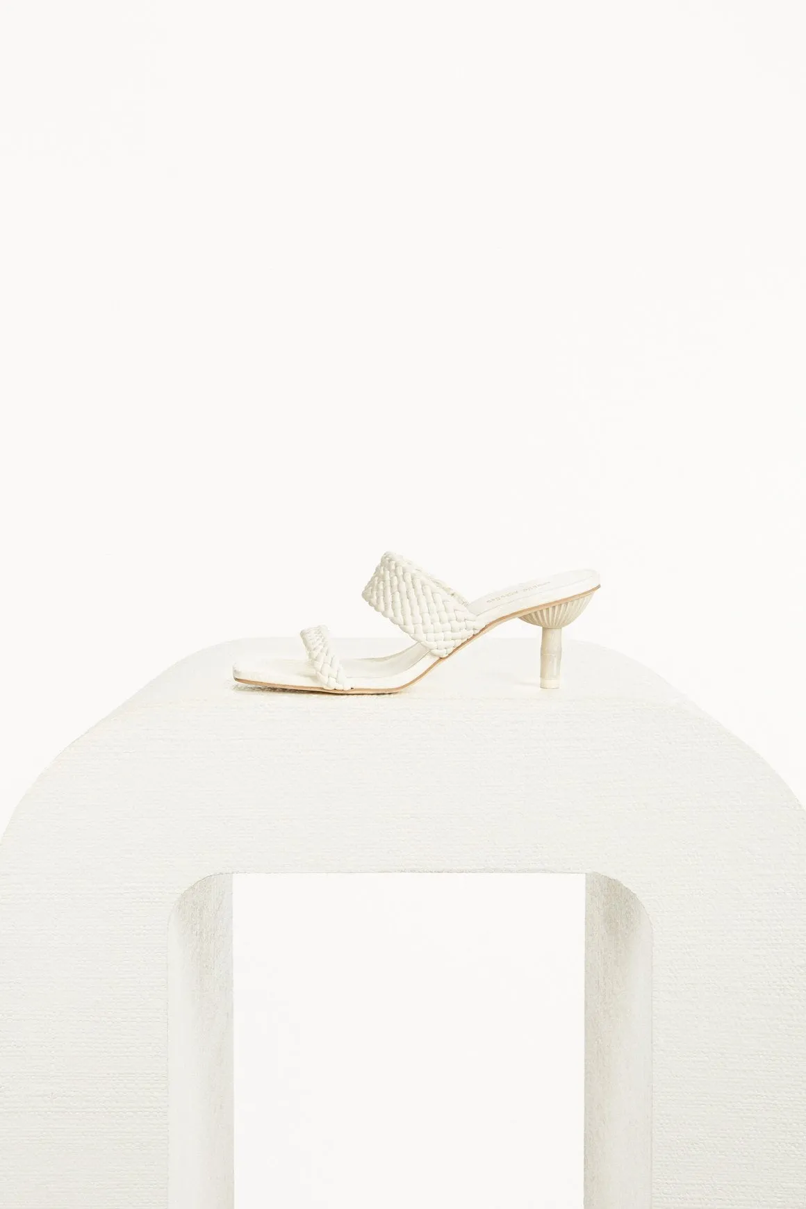 KAL SANDAL - CLOUD sold by cult gaia