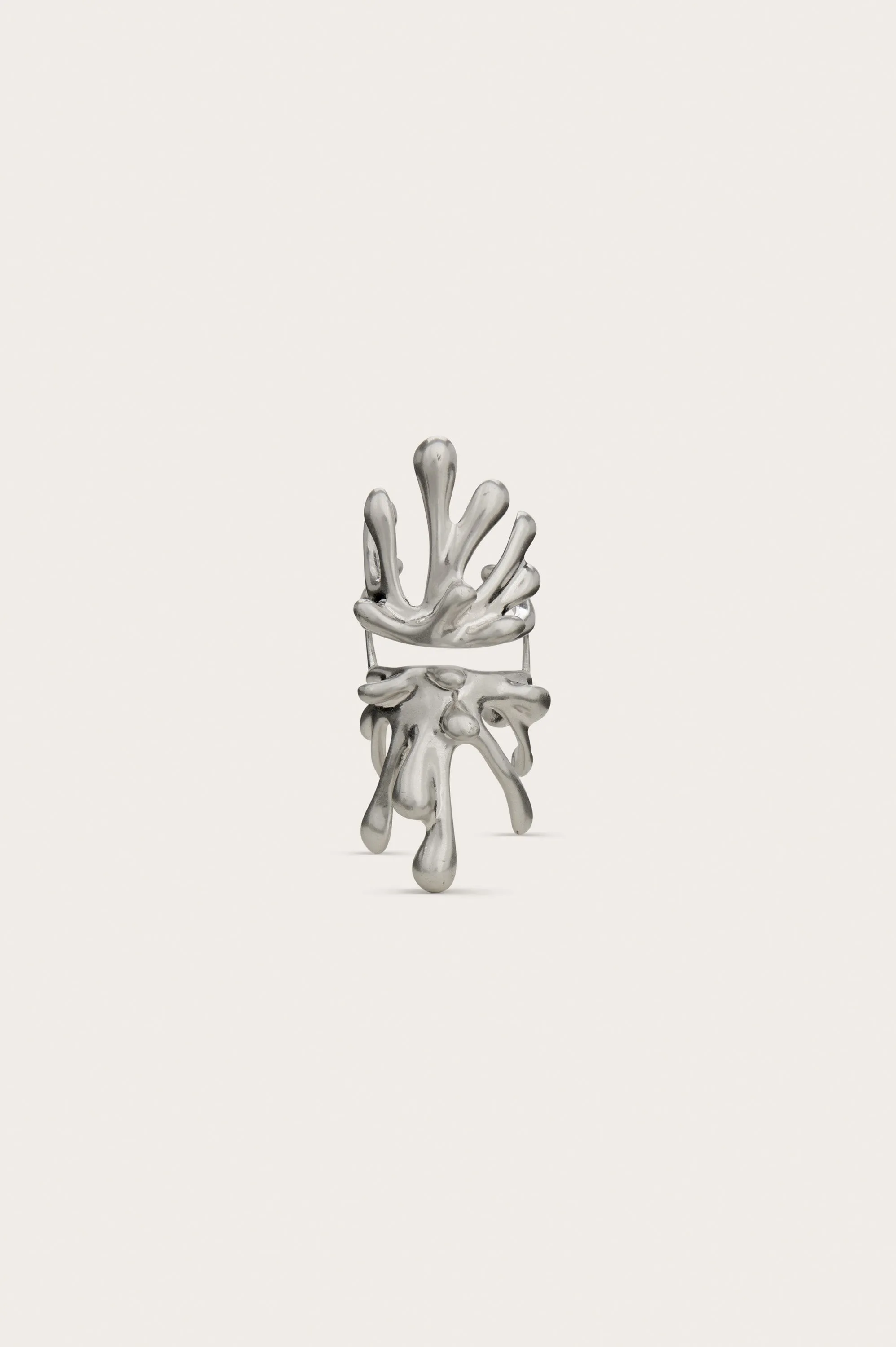 ODEYA RING - ANTIQUE SILVER sold by Cult Gaia