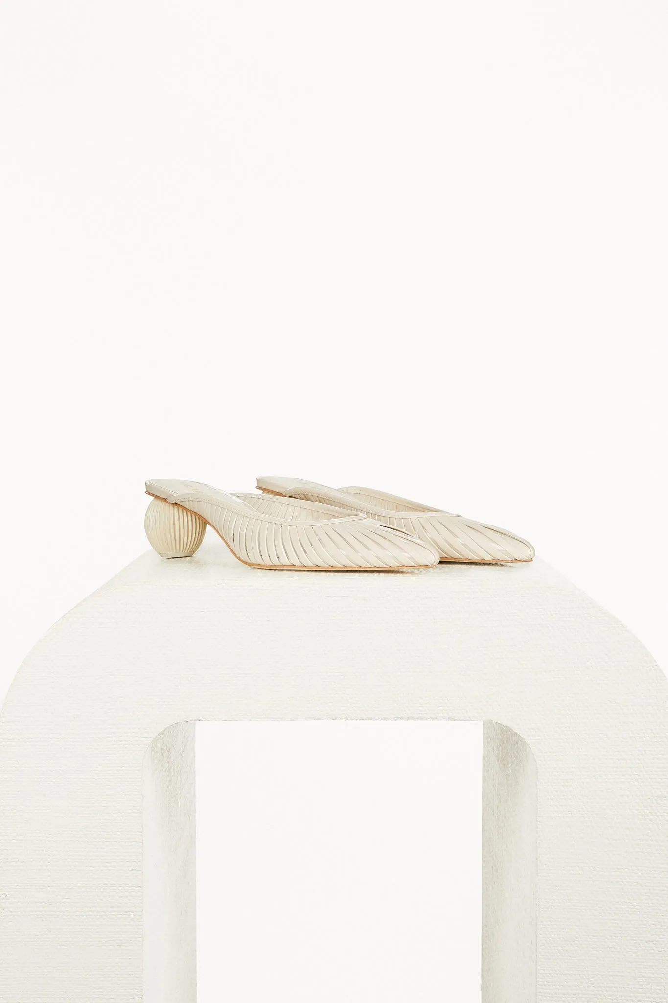 ALIA MULE - OFF WHITE sold by cult gaia product image thumbnail 3