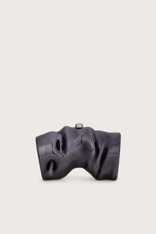 SCRUNCH CLUTCH - BLACK sold by cult gaia