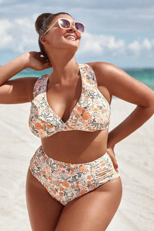 Elodie Ditsy Floral Ruffle Ruched Plus Size Bikini Set sold by Cupshe