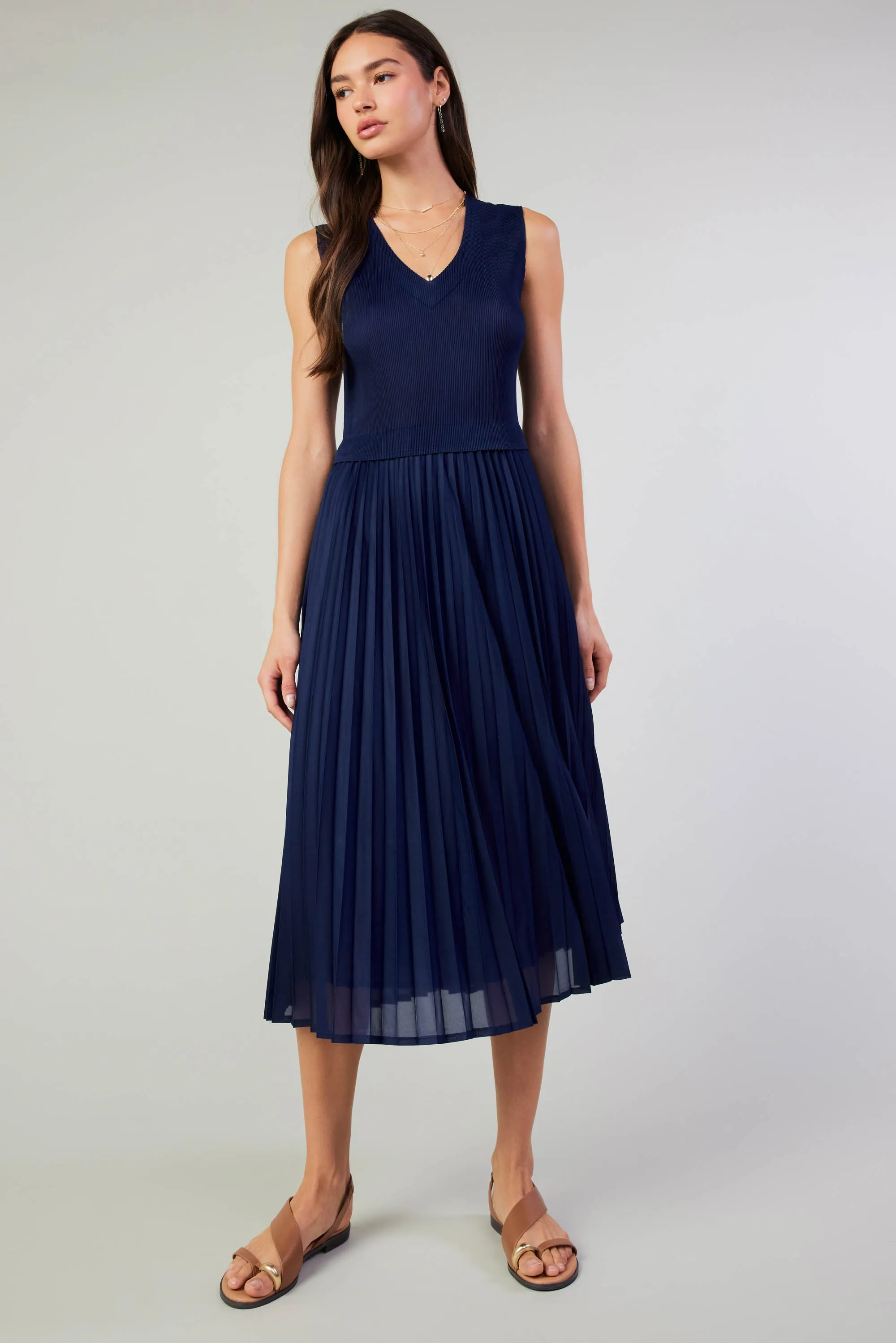 Cari Ribbed Contrast Pleated Dress sold by Current Air product image thumbnail 5