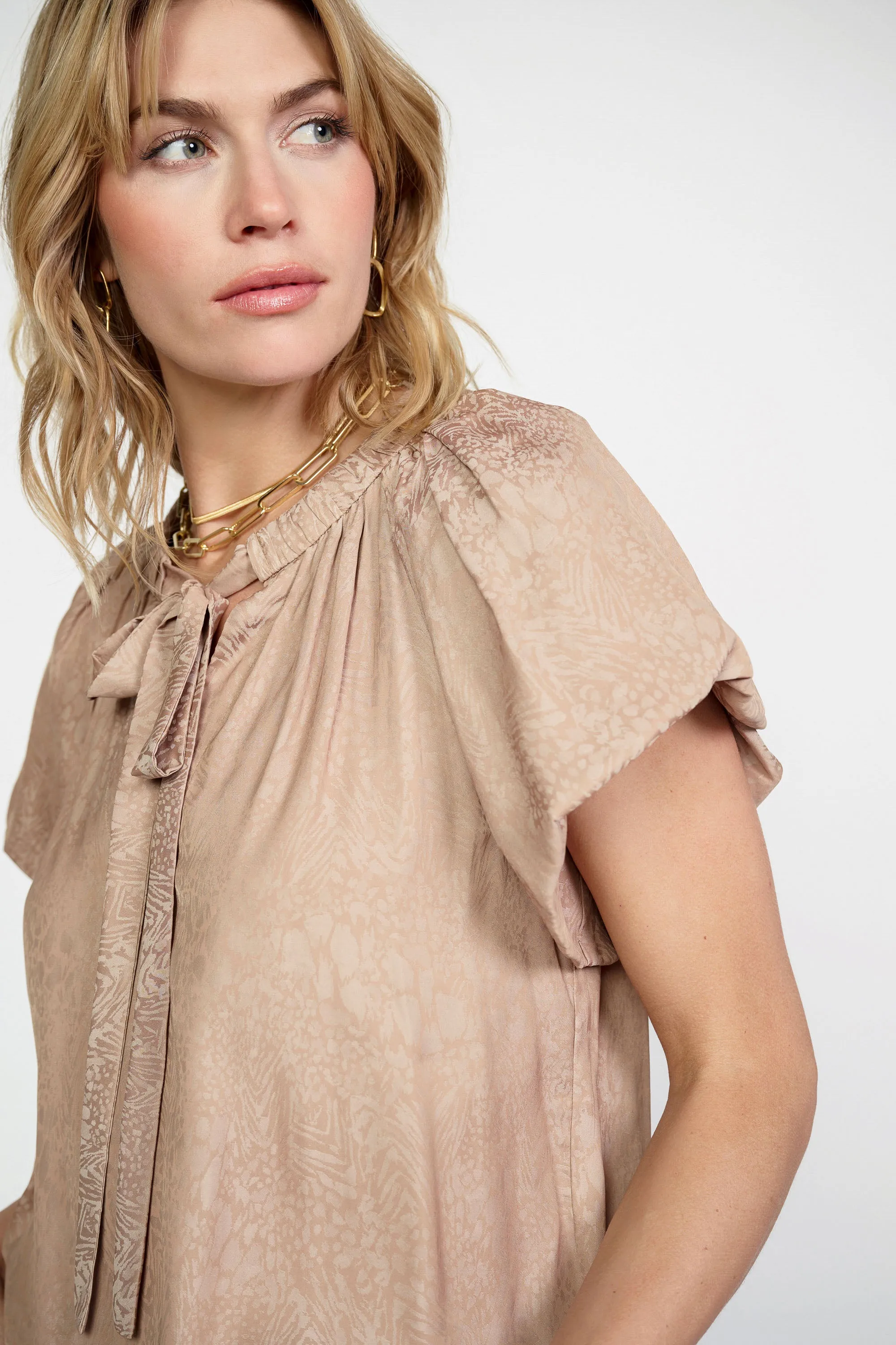 Abstract Jacquard Tieneck Blouse sold by Current Air product image thumbnail 3