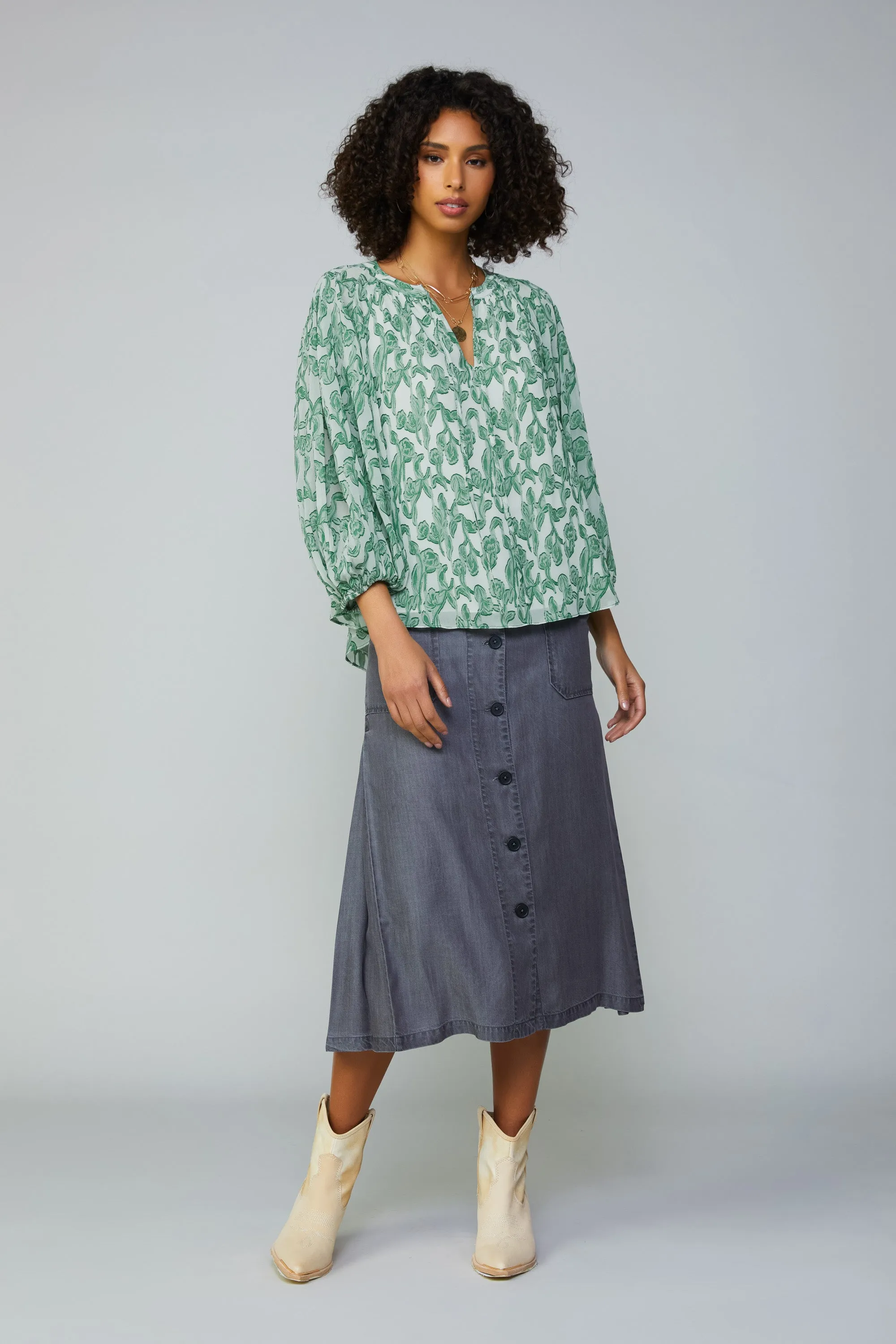 Botanical Jacquard Raglan Blouse sold by Current Air product image thumbnail 2