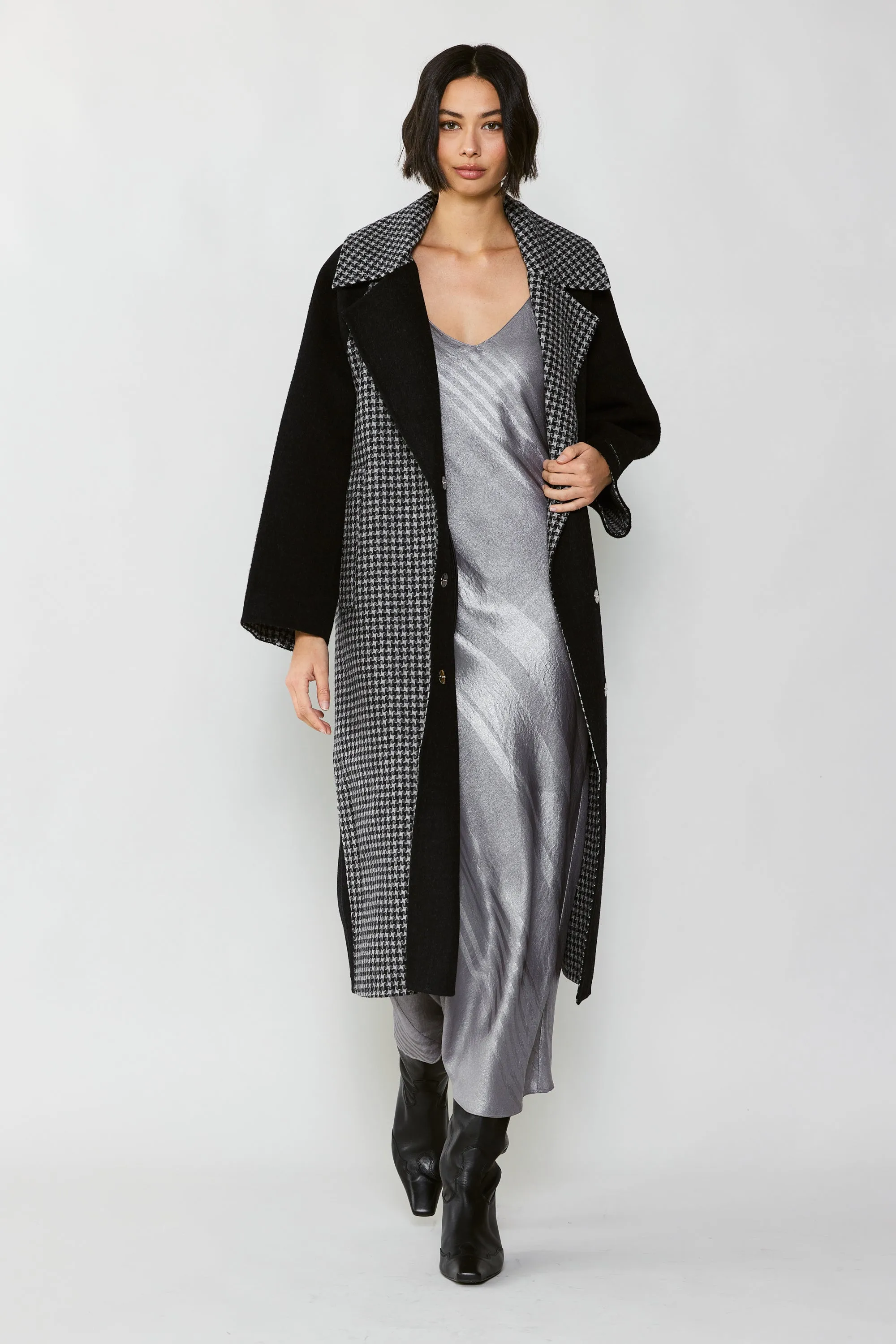 Houndstooth Oversized Wool Coat sold by Current Air product image thumbnail 3
