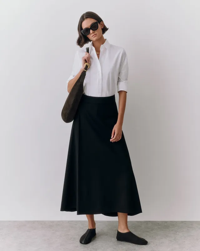 Oversized Celestia Bag sold by Cuyana