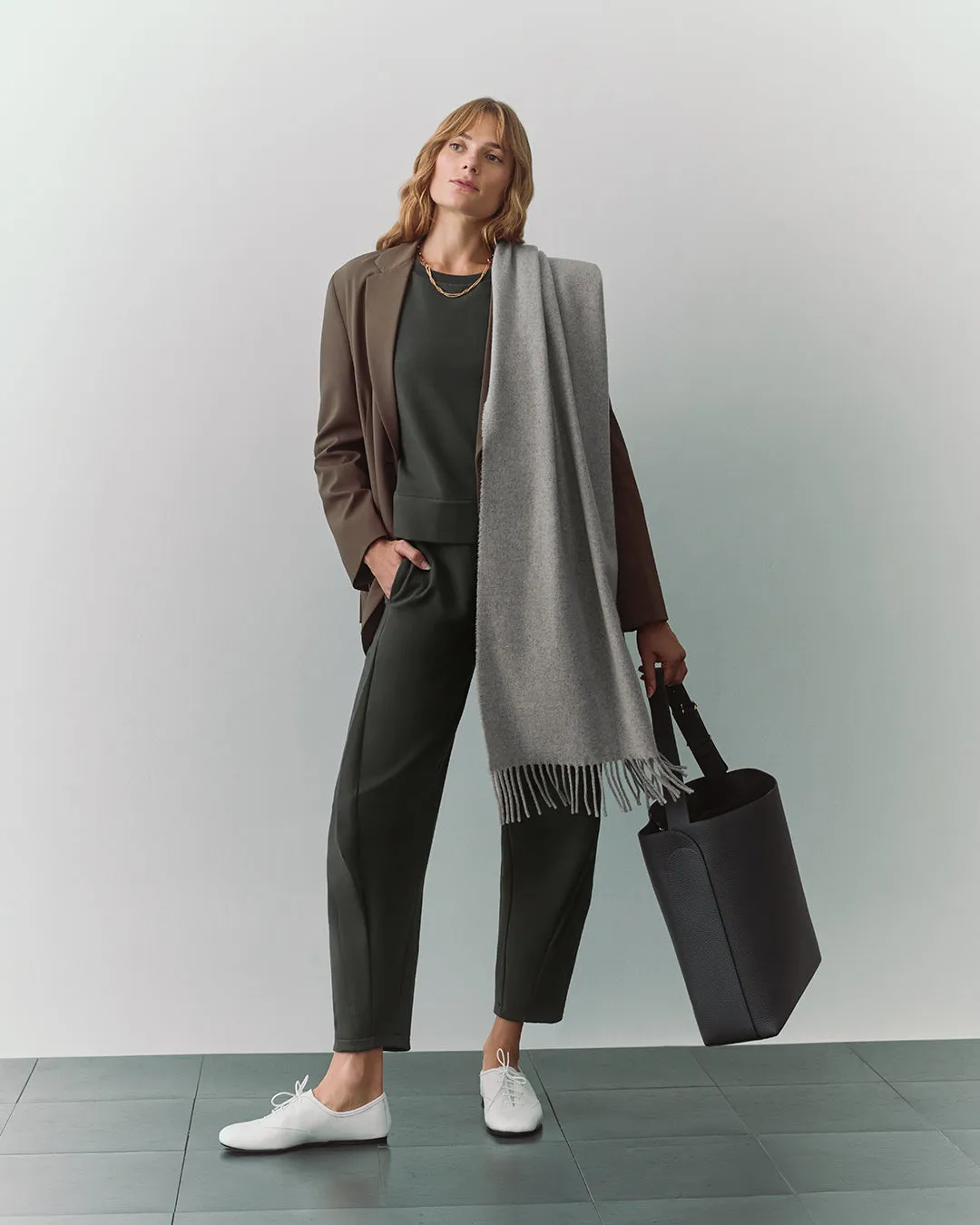 Fleece Barrel Pant sold by Cuyana product image thumbnail 2