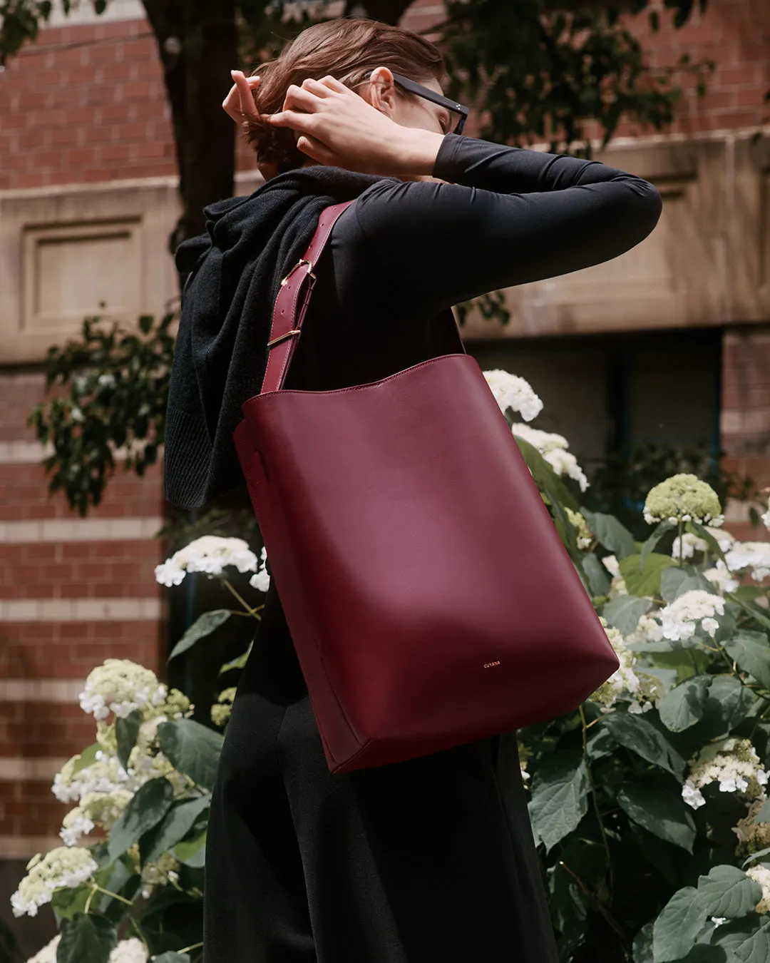Oversized Linea Bag sold by Cuyana product image thumbnail 3