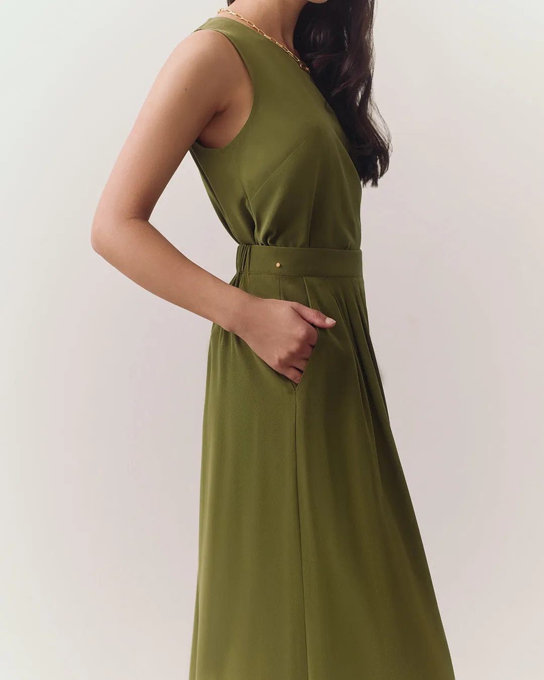 Washable Silk Cropped Pleated Pant sold by Cuyana product image thumbnail 5