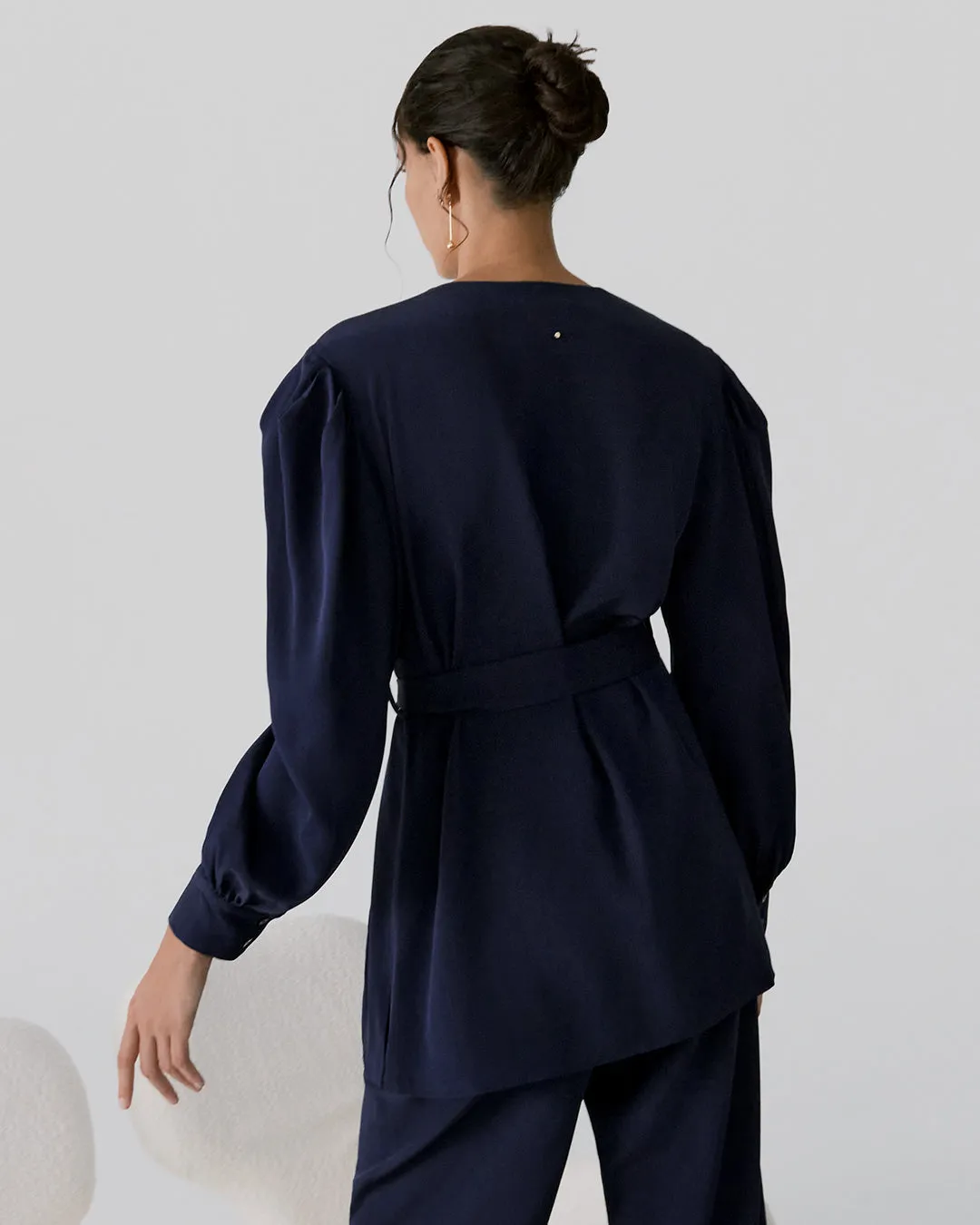 Silk Puff Sleeve Wrap sold by Cuyana product image thumbnail 5