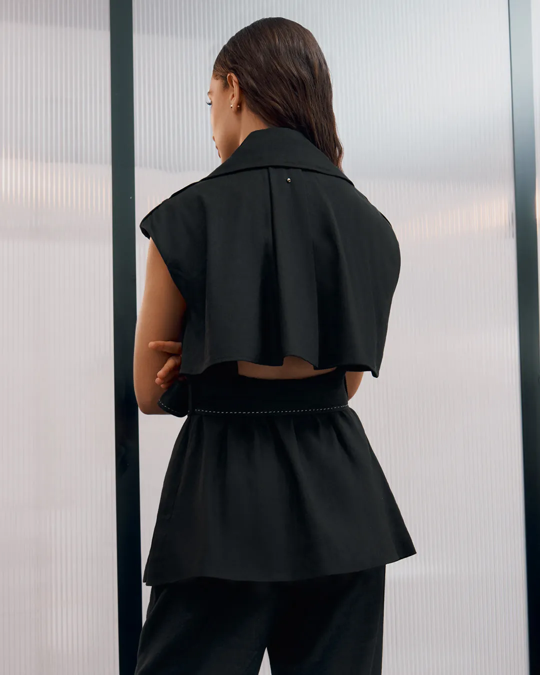 Linen Vest sold by Cuyana product image thumbnail 3