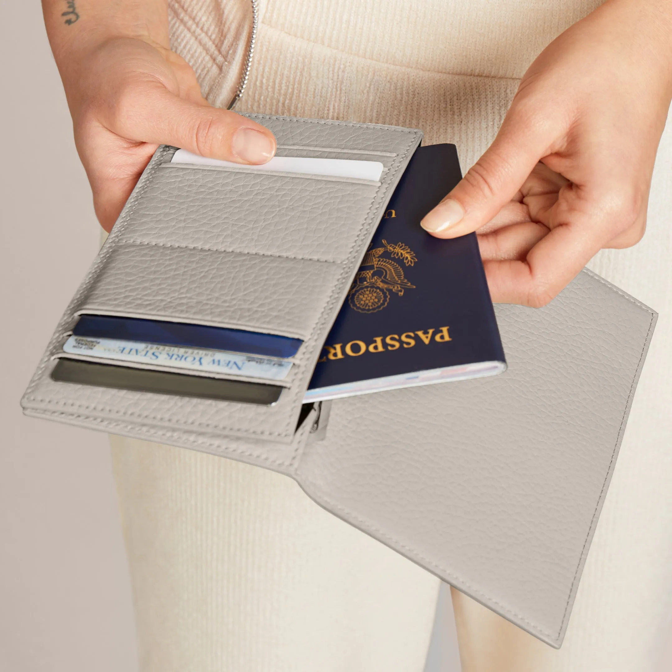 Accordion Travel Wallet in Onyx sold by Dagne Dover product image thumbnail 5