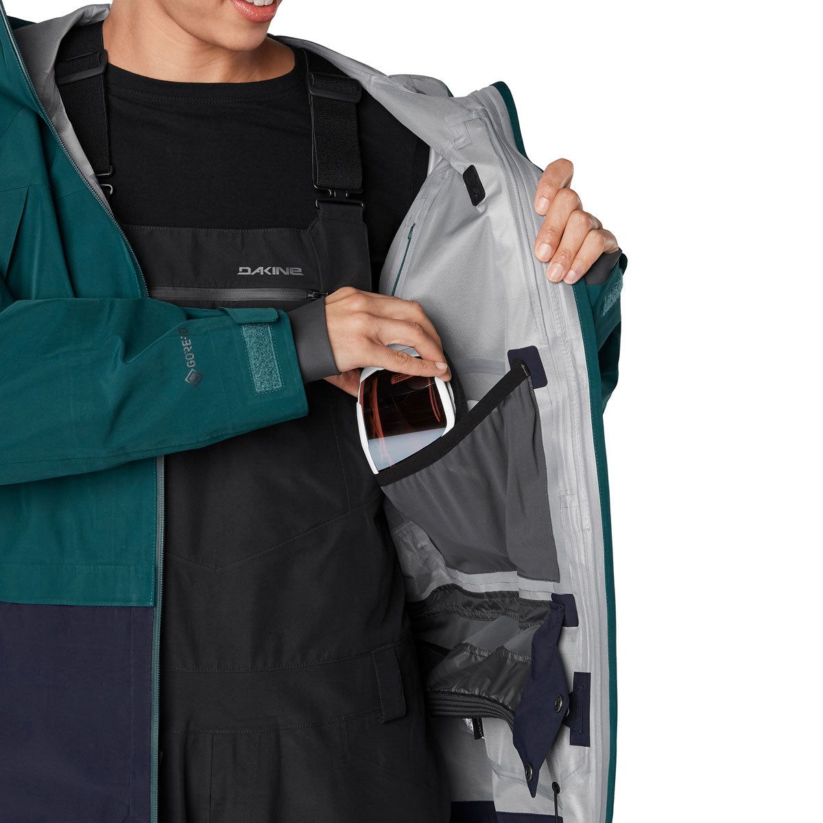 Beretta GORE-TEX 3L Jacket - Women's sold by Dakine product image thumbnail 12