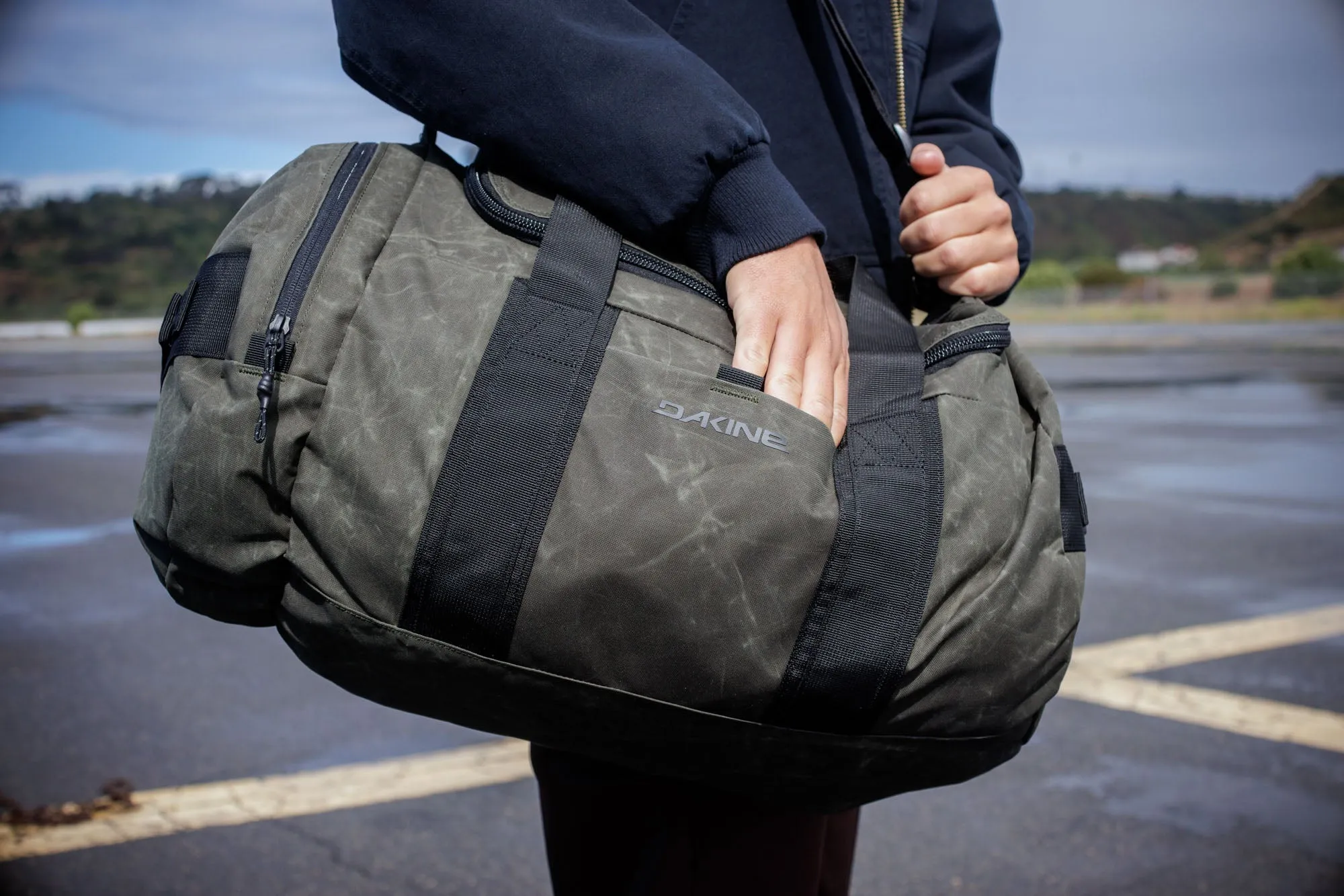 EQ Duffle 2.0 50L - Carbon Heather sold by Dakine product image thumbnail 5