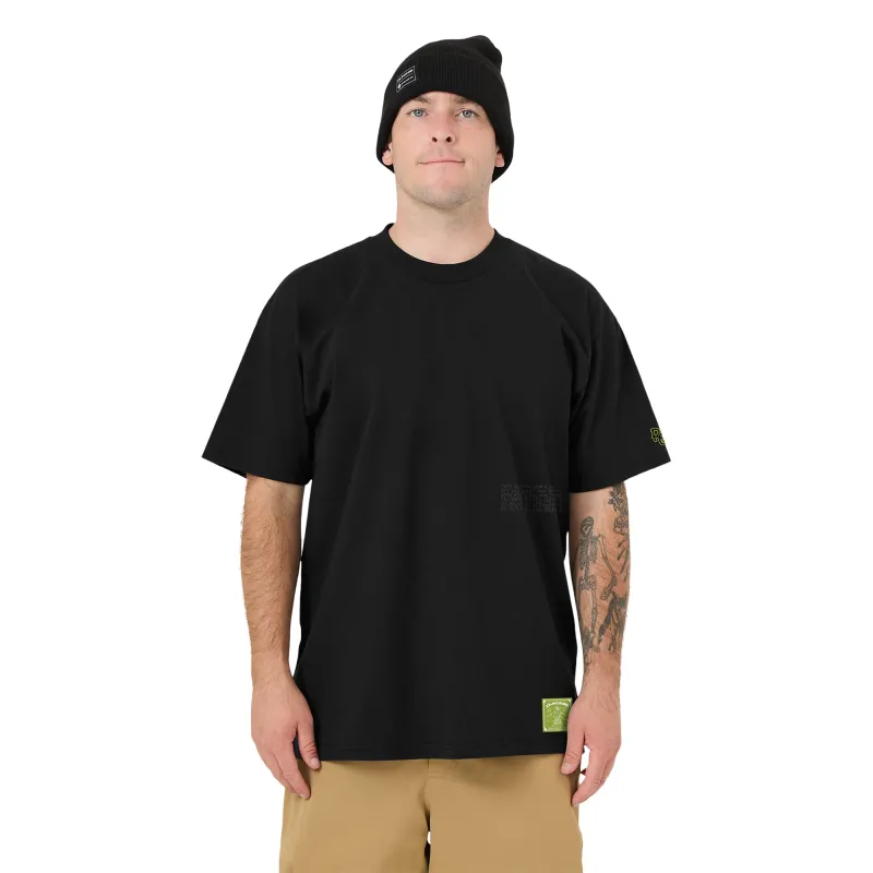 Red Gerard Short Sleeve Tee - Black made by Dakine