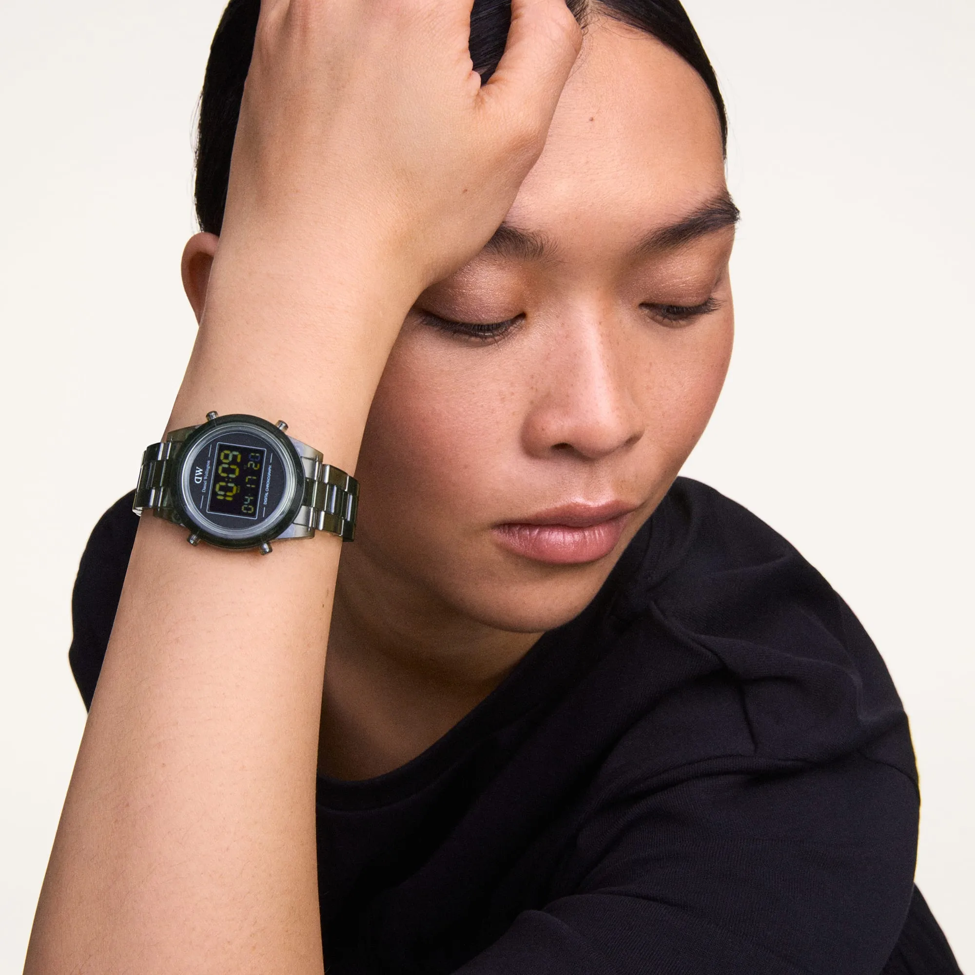 Retro Digital Dark Green Dark Green sold by Daniel Wellington product image thumbnail 2