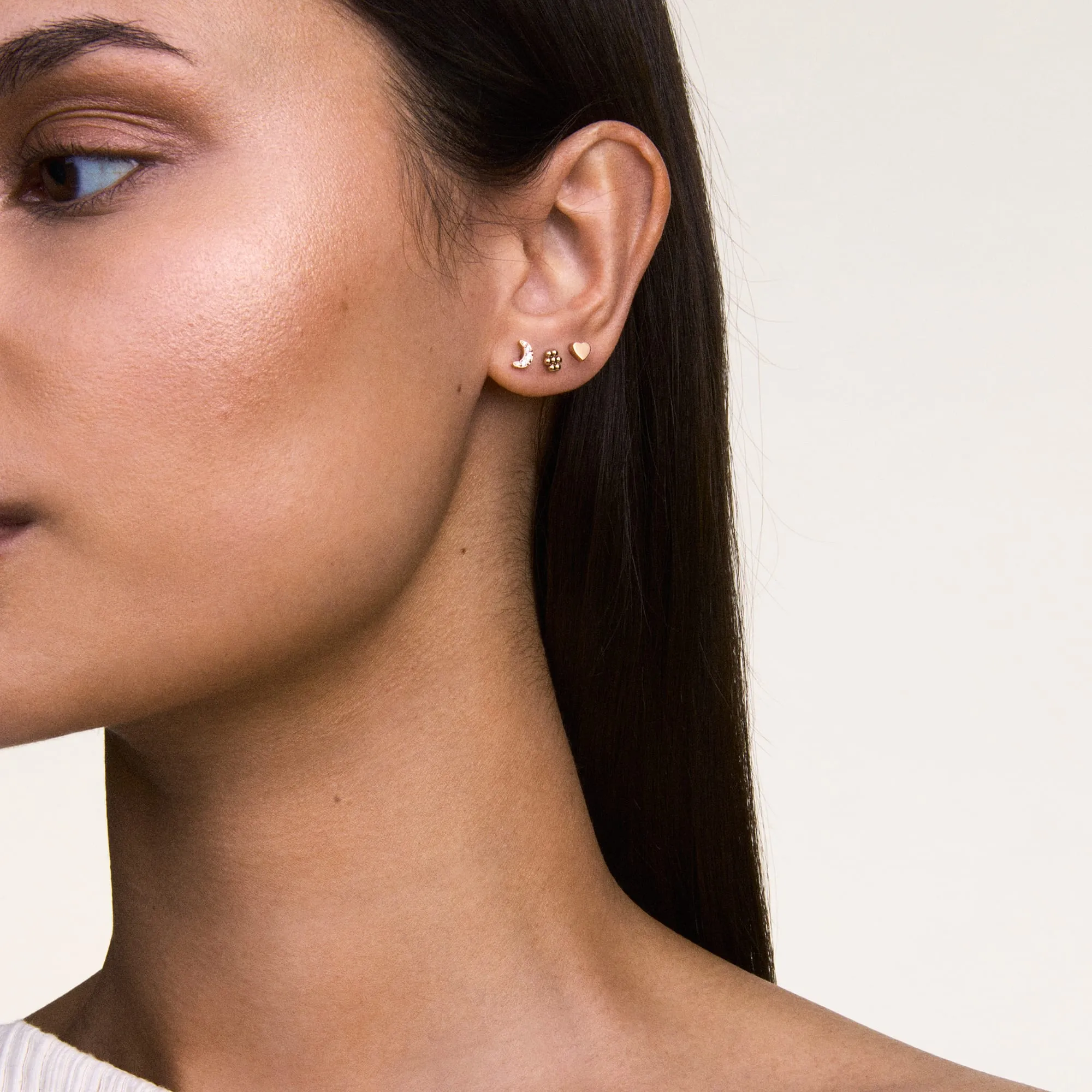 Flower Stud Silver sold by Daniel Wellington product image thumbnail 2