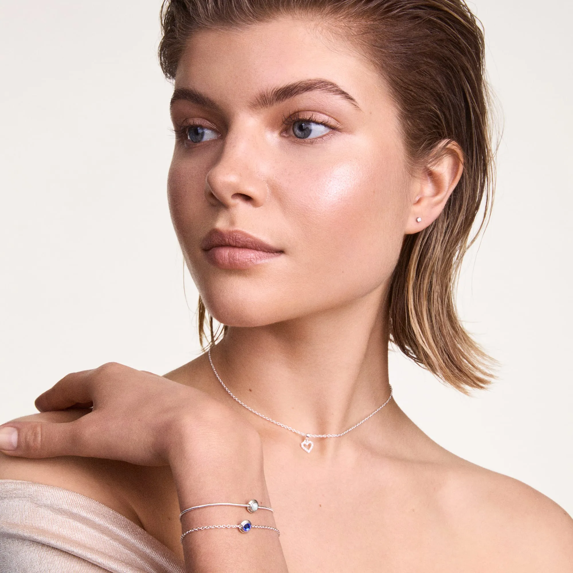 Charm Heart sold by Daniel Wellington product image thumbnail 2